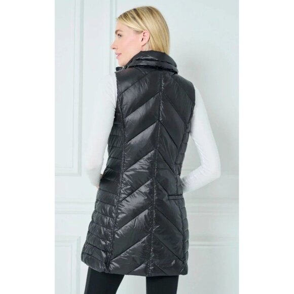 NWT Anorak Down Chevron Black Glossy Quilted Vest Size  S $180 - Picture 3 of 6